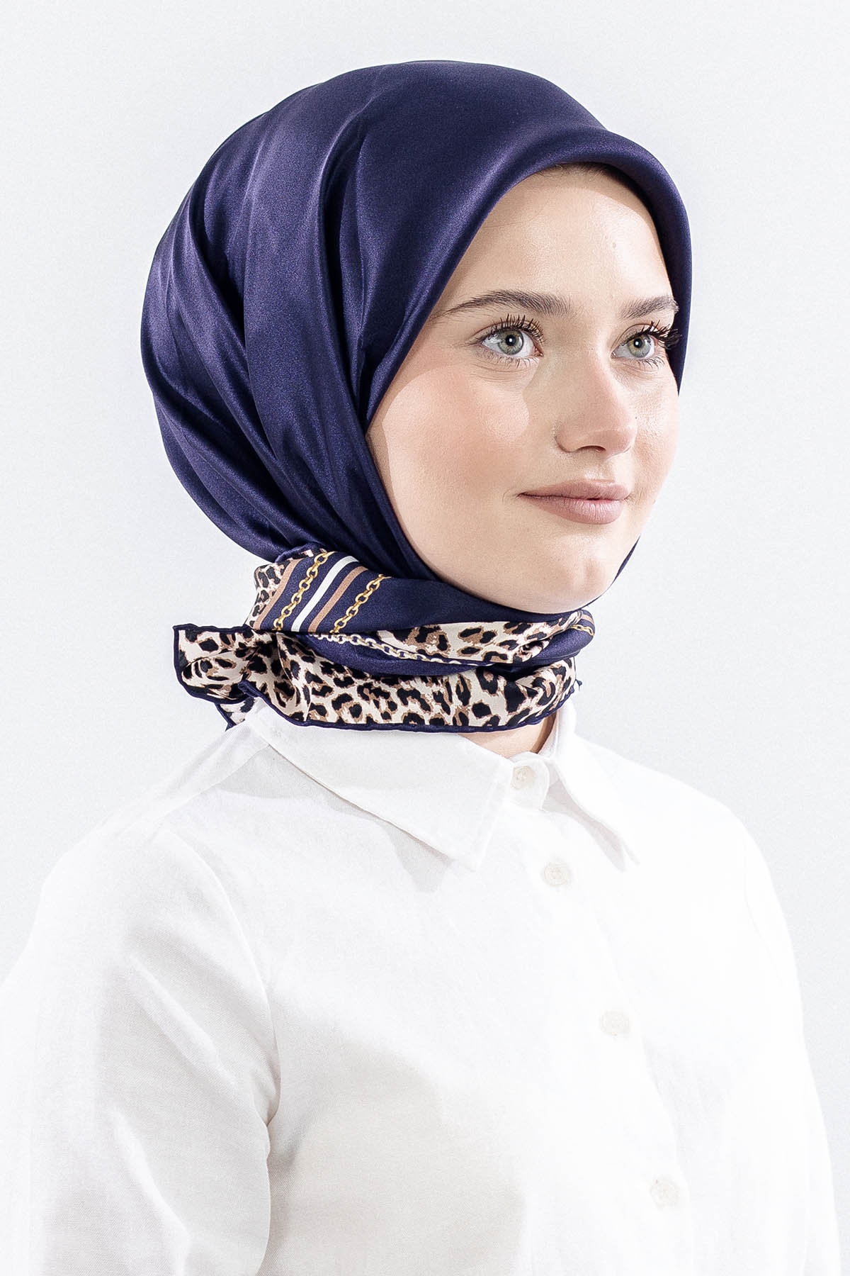 10748 İpek Eşarp Sura Kumas Kenari Leopar - Lacivert - 2
