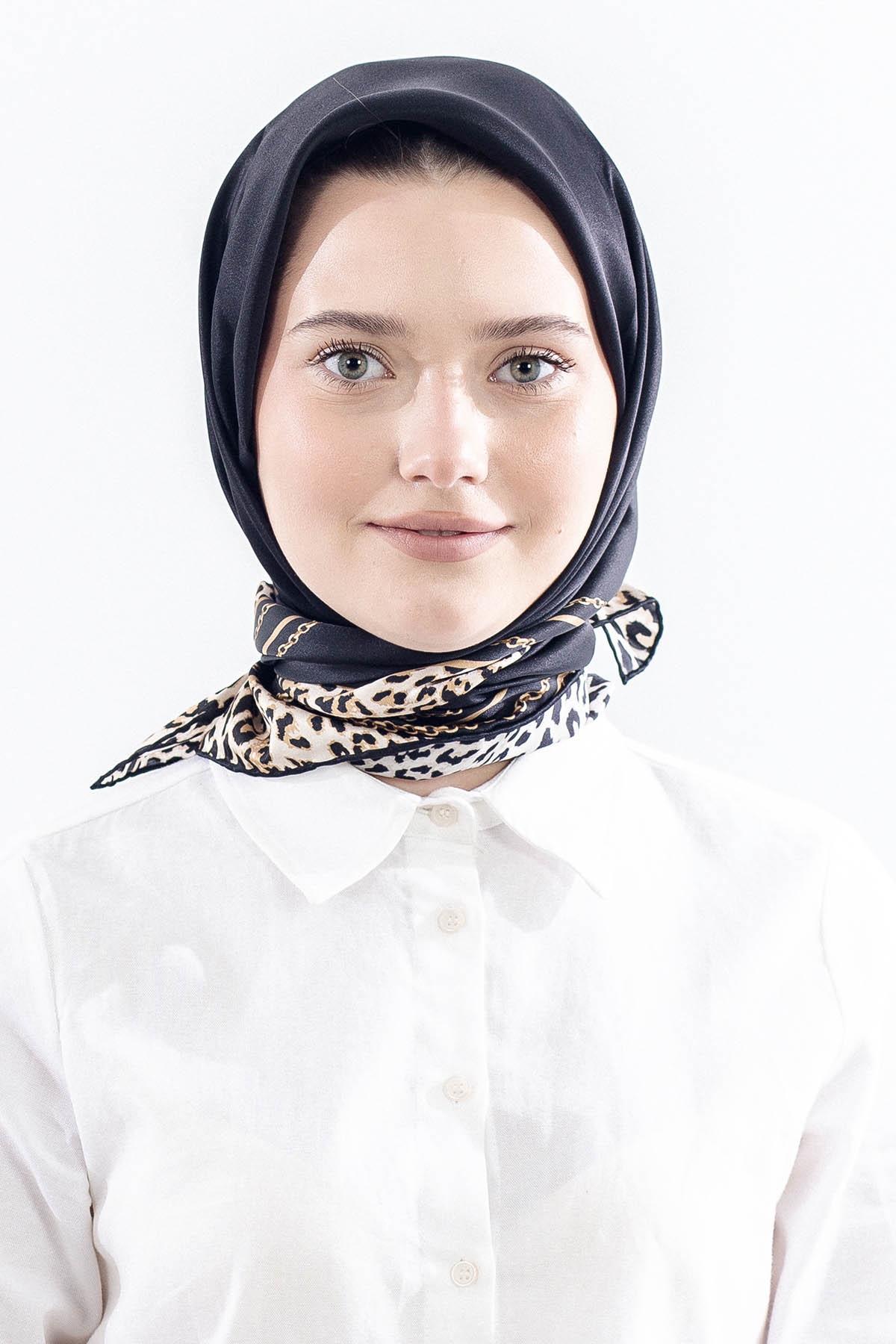 10748 İpek Eşarp Sura Kumas Kenari Leopar - Siyah - 1