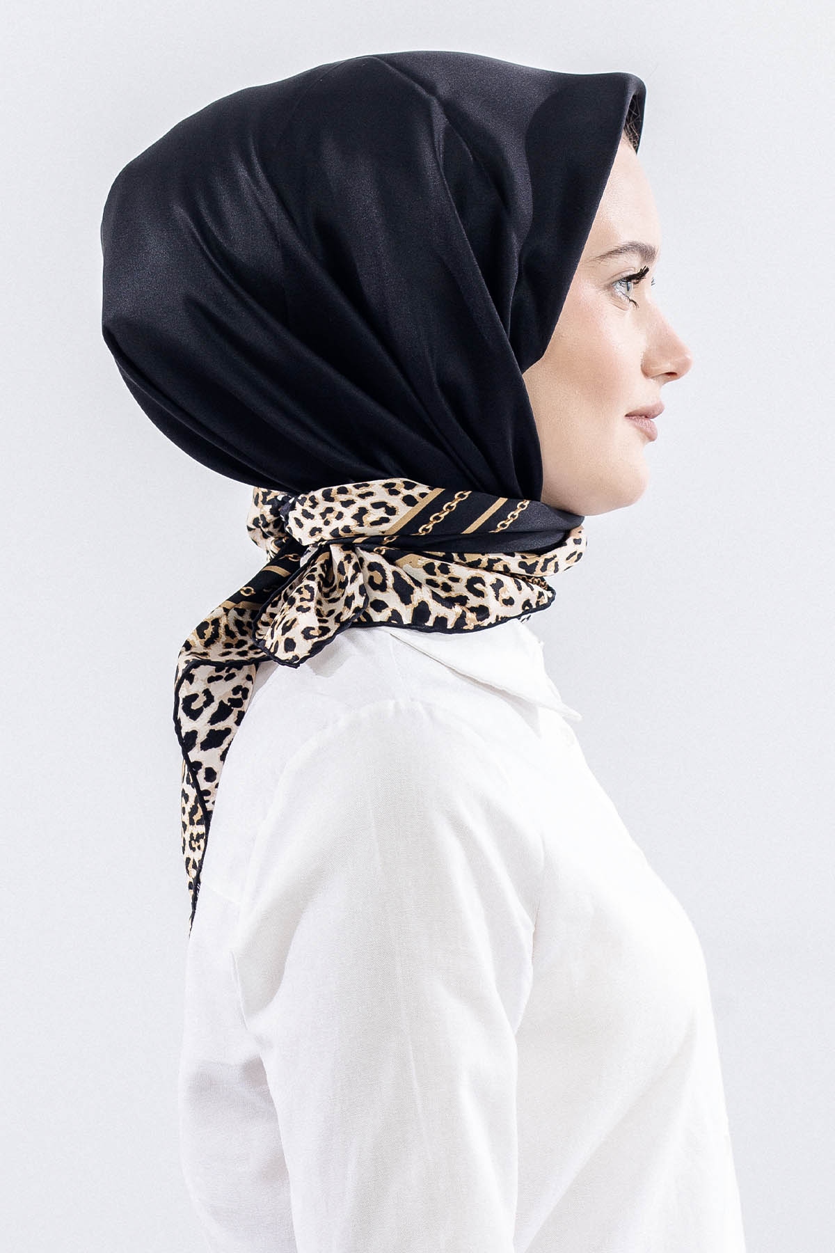 10748 İpek Eşarp Sura Kumas Kenari Leopar - Siyah - 3