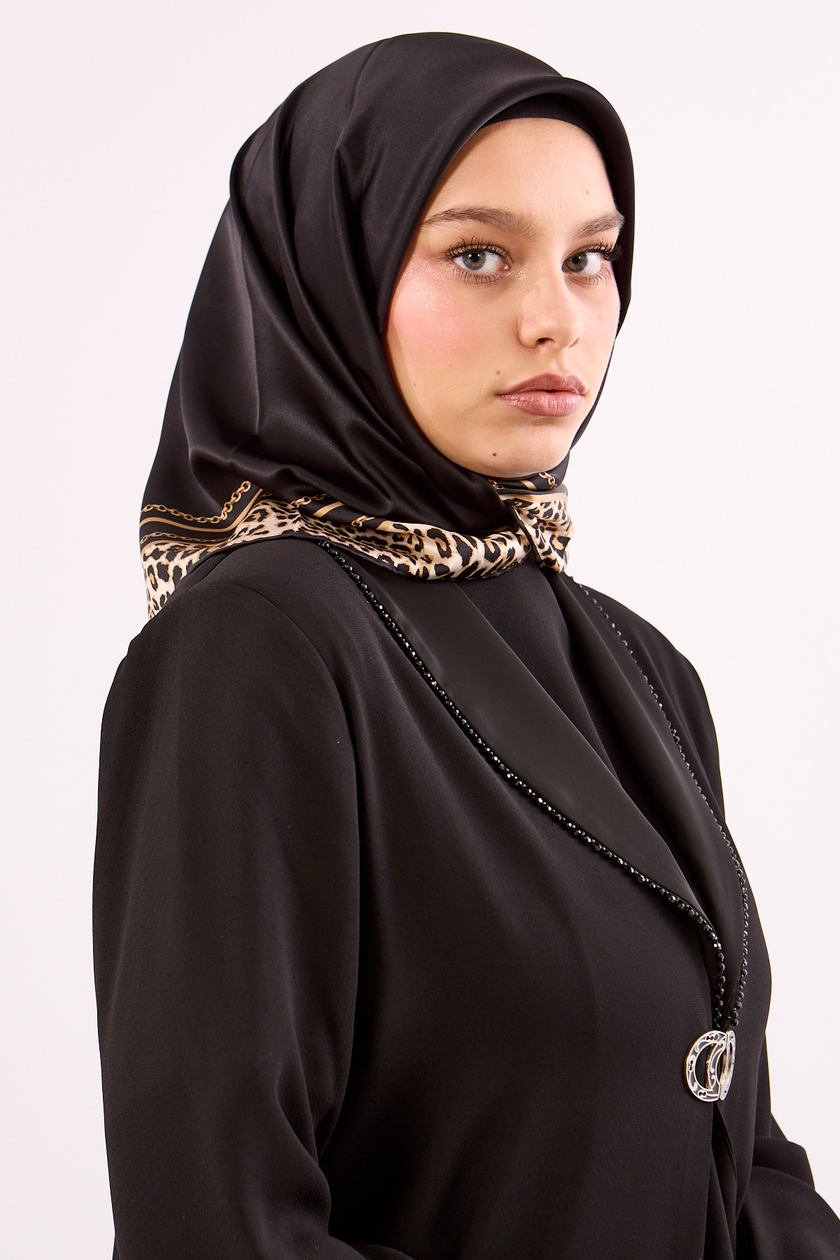 10748 İpek Eşarp Sura Kumas Kenari Leopar - Siyah_gold - 1