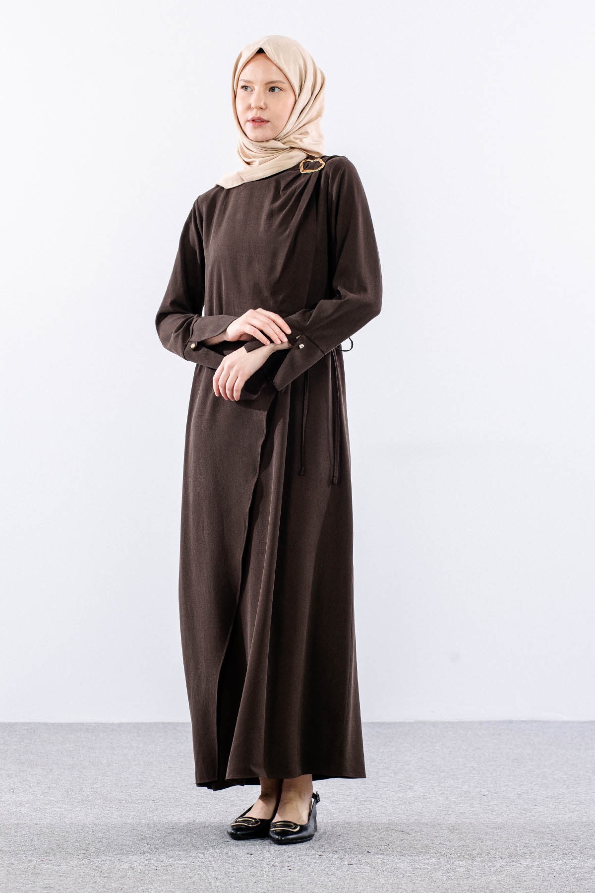 2580 Elbise 38-46 Omuz Toka Detay - Kahve - 1