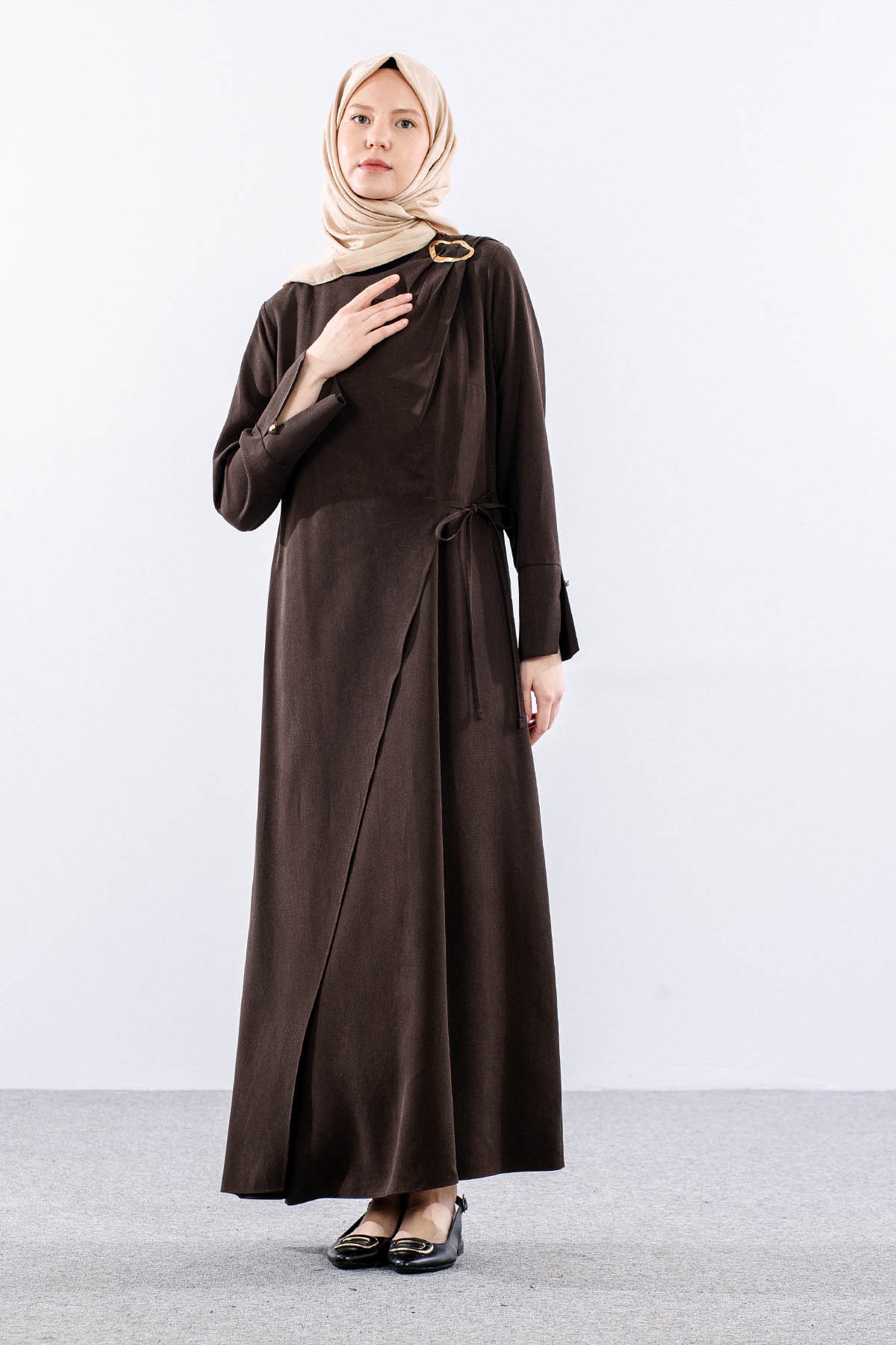 2580 Elbise 38-46 Omuz Toka Detay - Kahve - 3