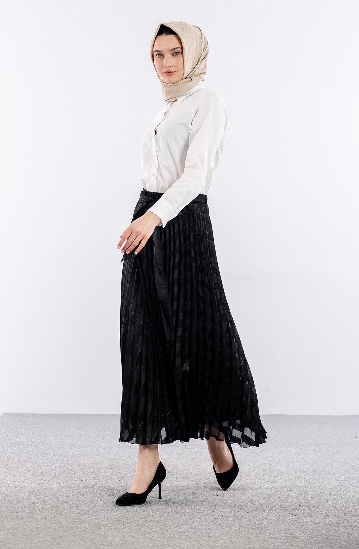 3701 Etek 38-46 Plise Jakar Sifon - Siyah - 3