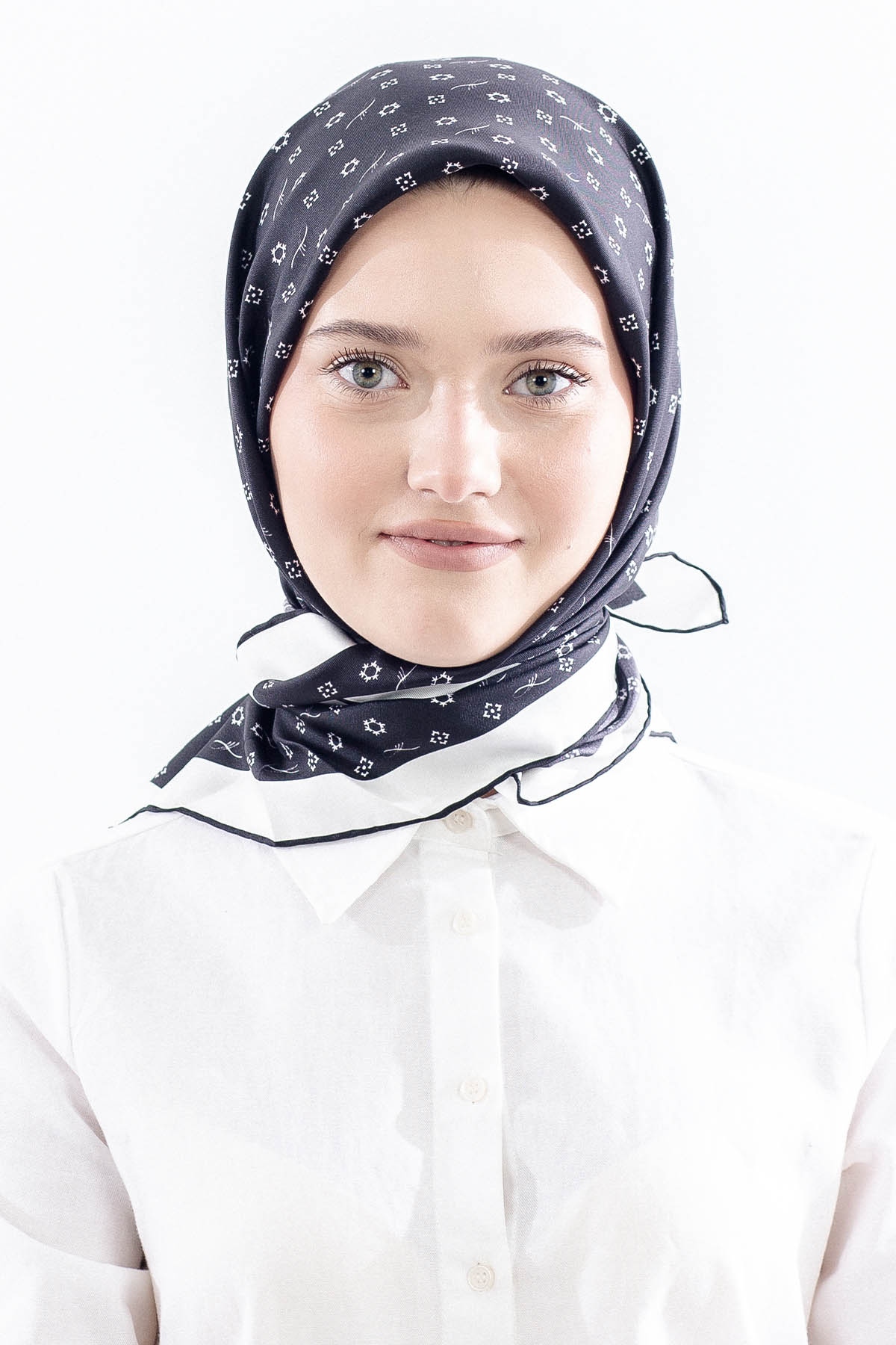 4639 İpek Eşarp Tvil Kumas Monogram - Siyah_beyaz - 1
