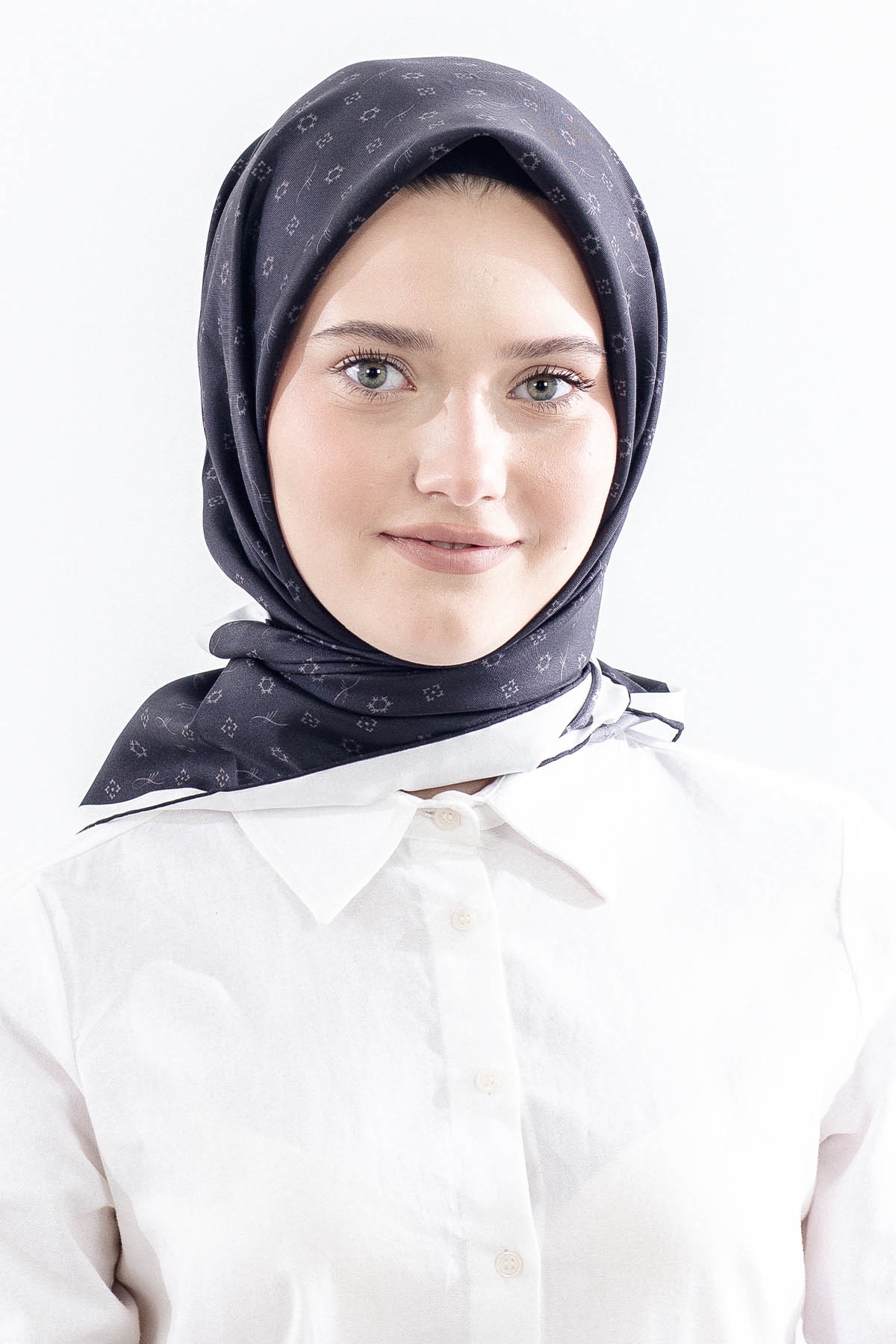 4639 İpek Eşarp Tvil Kumas Monogram - Siyah_gri - 1
