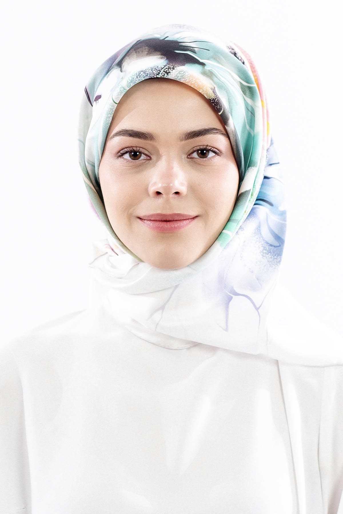 Dg18318 İpek Eşarp Genis Cicek Tvil Kumas - Tas - 1