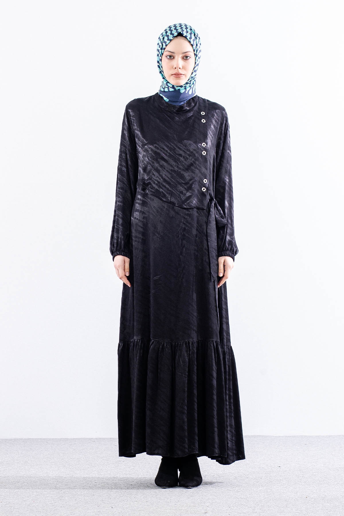 M2586 Elbi̇se 40-48 Kusgozu Krep - Siyah - 1