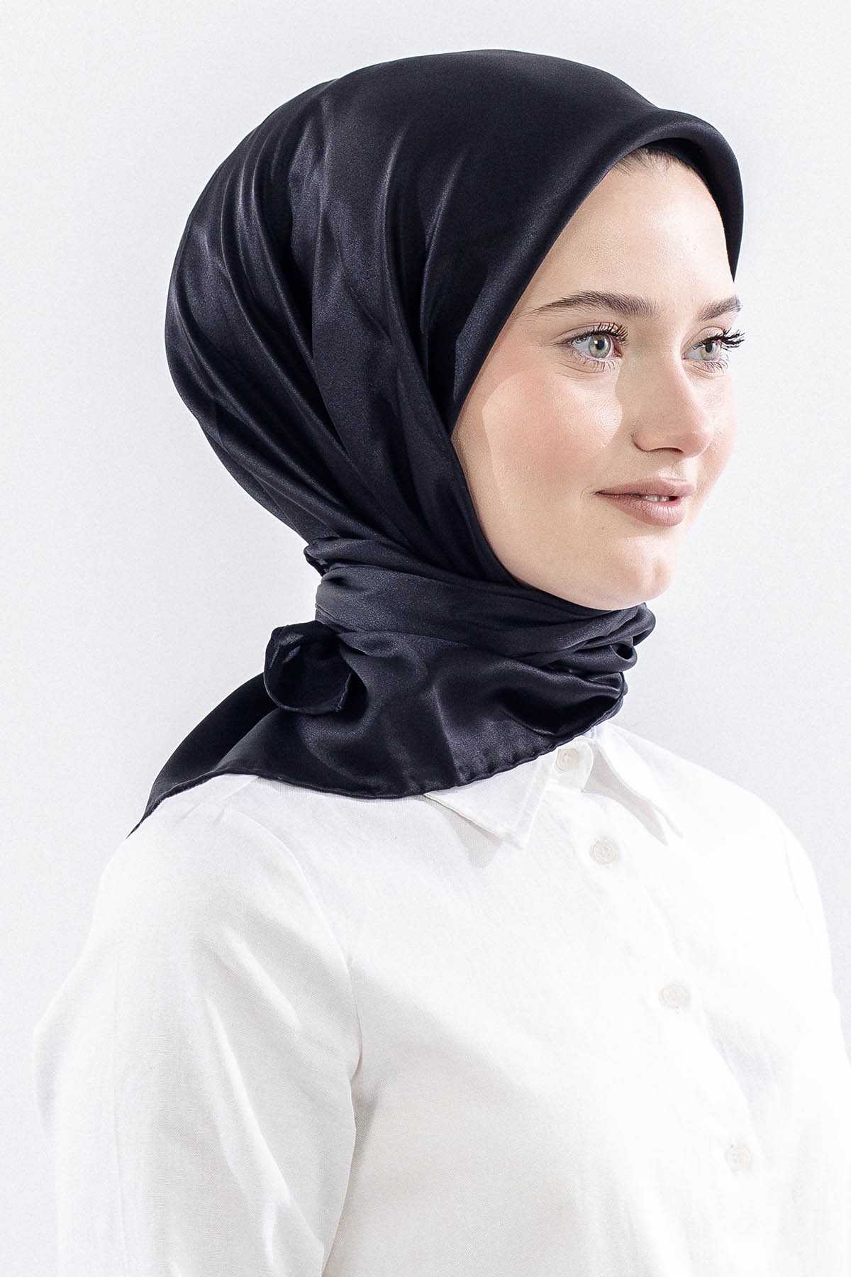 Sade İpek Eşarp 90*90 Sura Kumas - Siyah - 2